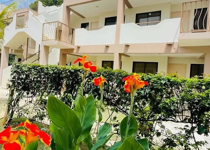 Parakeet Paradise 2nd Floor With Rooftop Сasa de vacaciones *